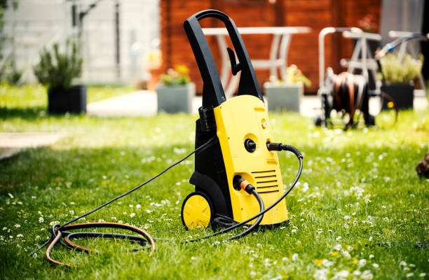 Best Warehouse Cleaning  in Lubeck, WV